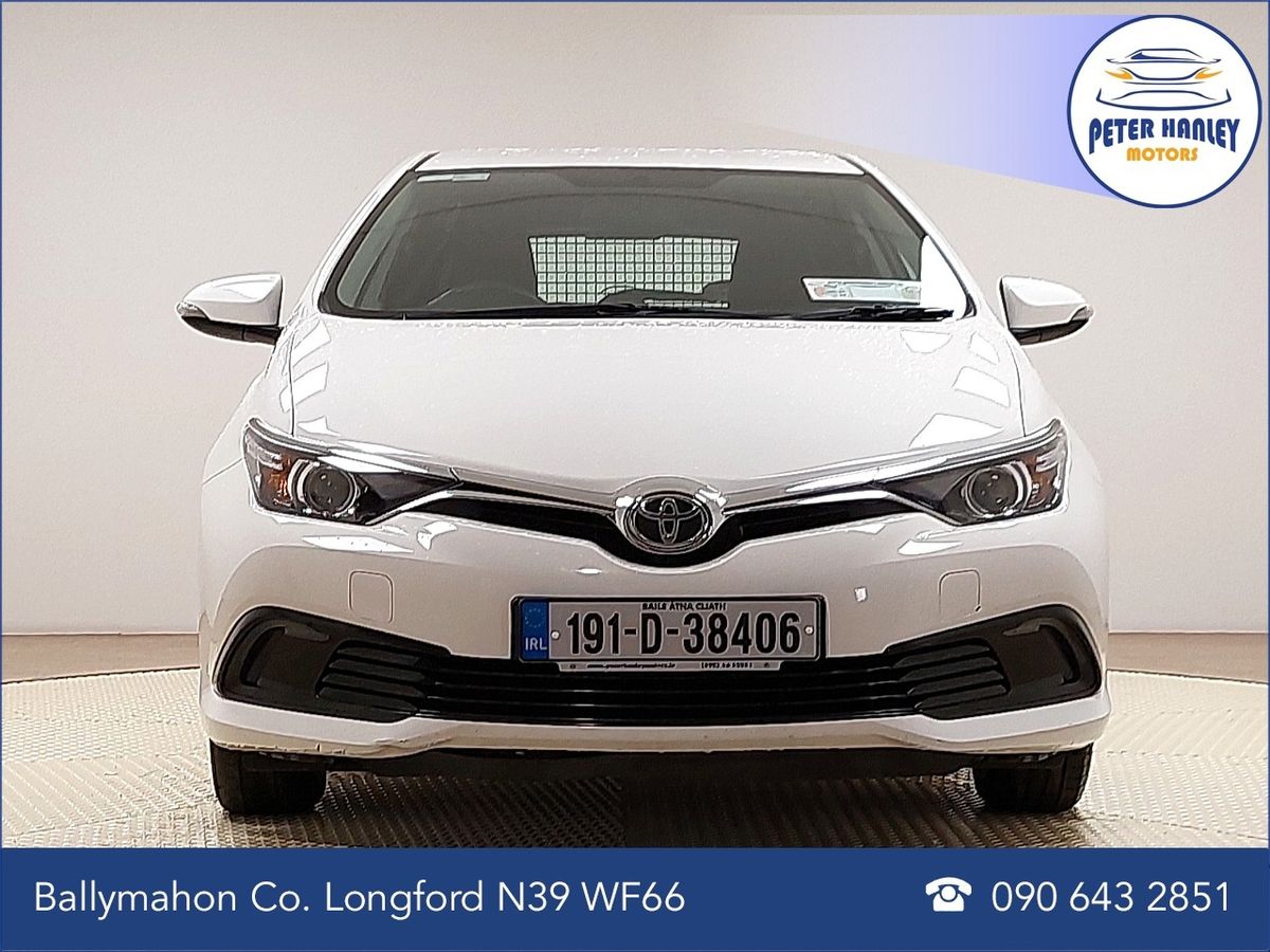 Used Toyota Auris 2019 in Longford