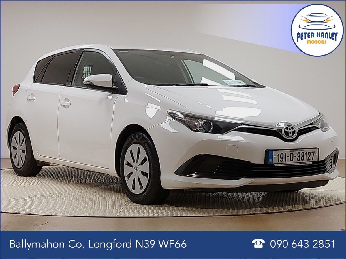 Used Toyota Auris 2019 in Longford