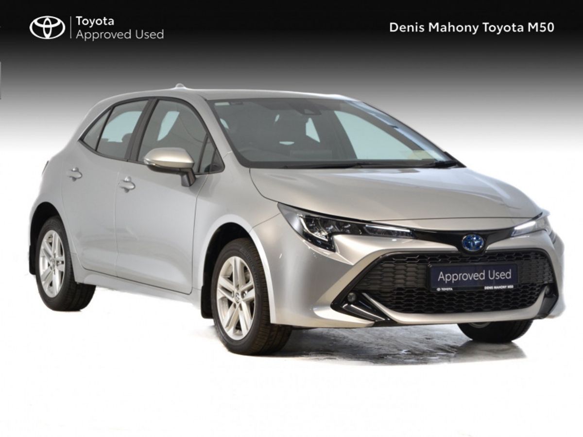 TOYOTA Corolla Luna Hybrid Hatchback Auto