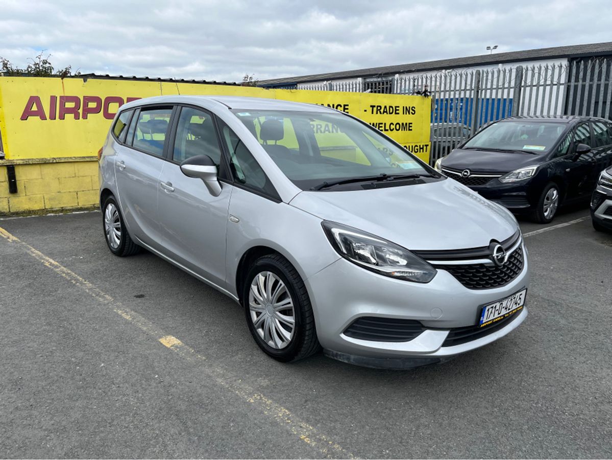 Used Opel Zafira 2017 in Dublin