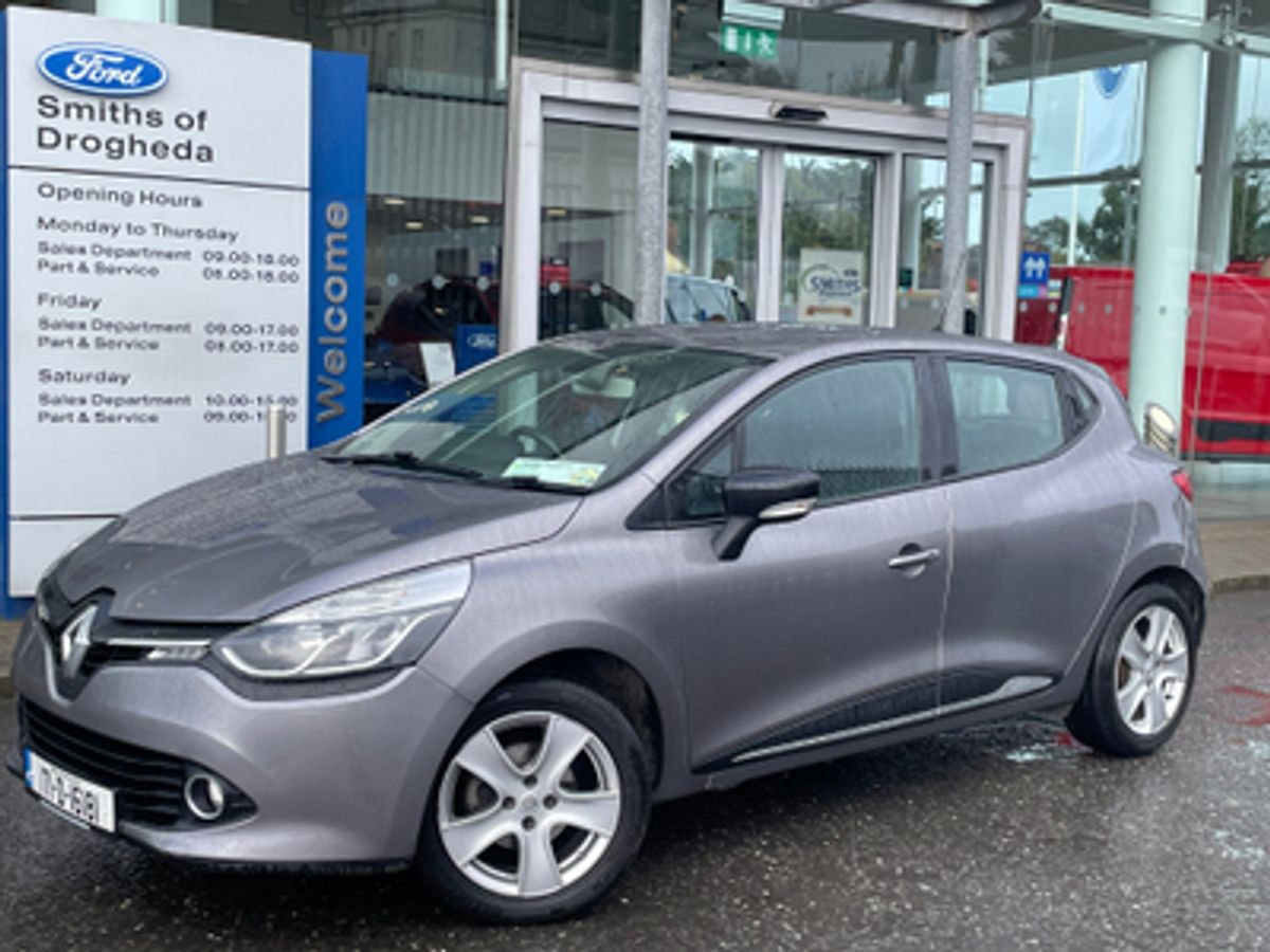 Used Renault Clio 2017 in Louth