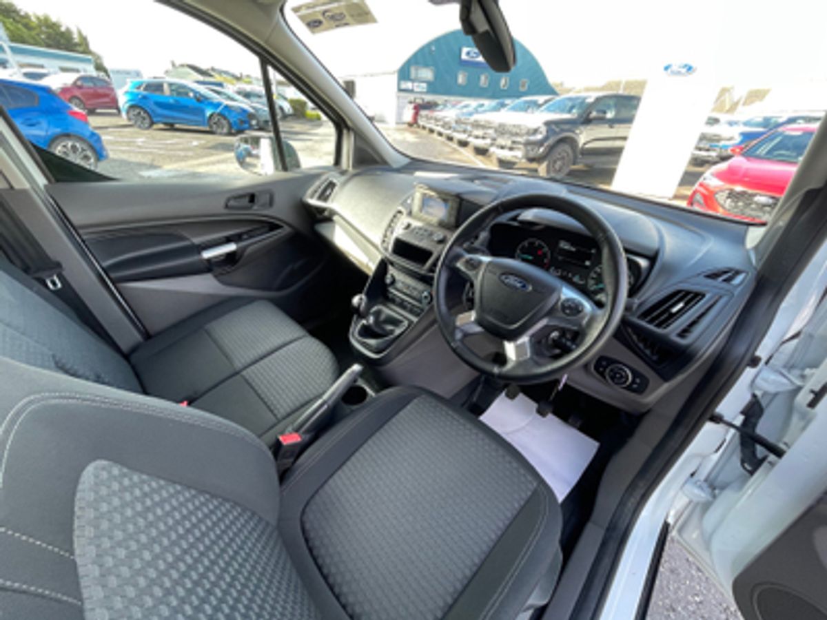 Used Ford Transit Connect 2023 in Louth