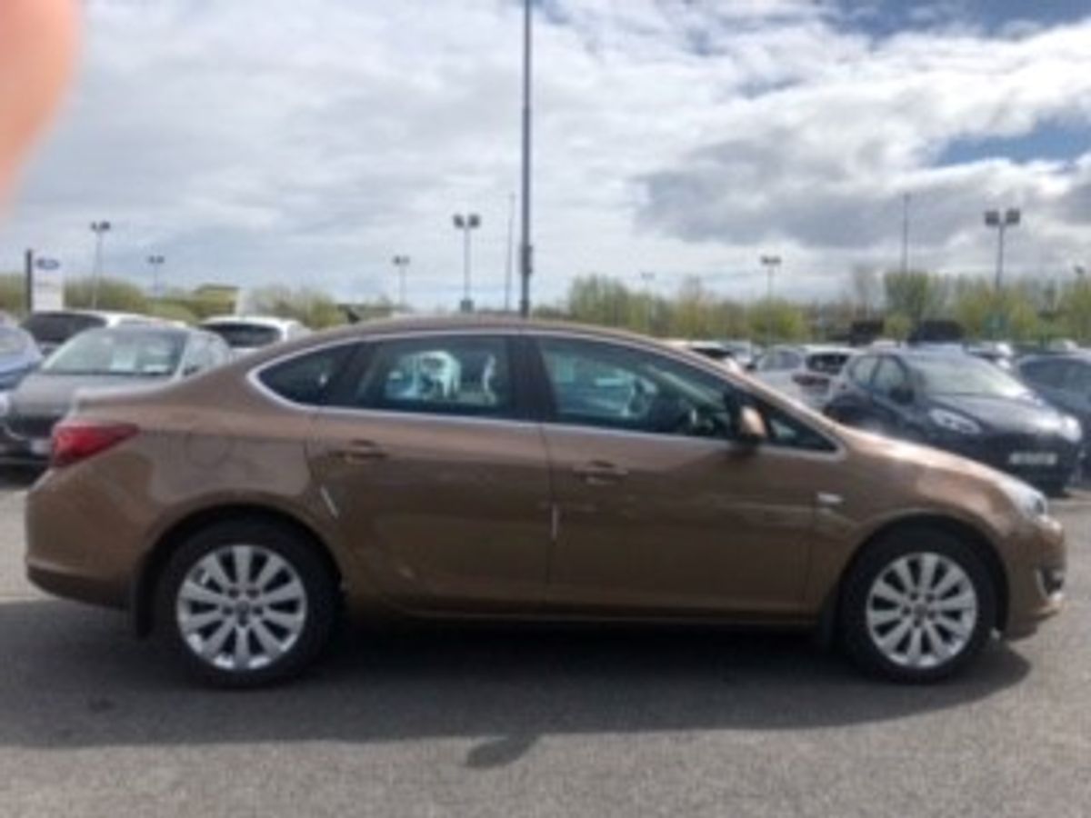 Used Opel Astra 2016 in Galway