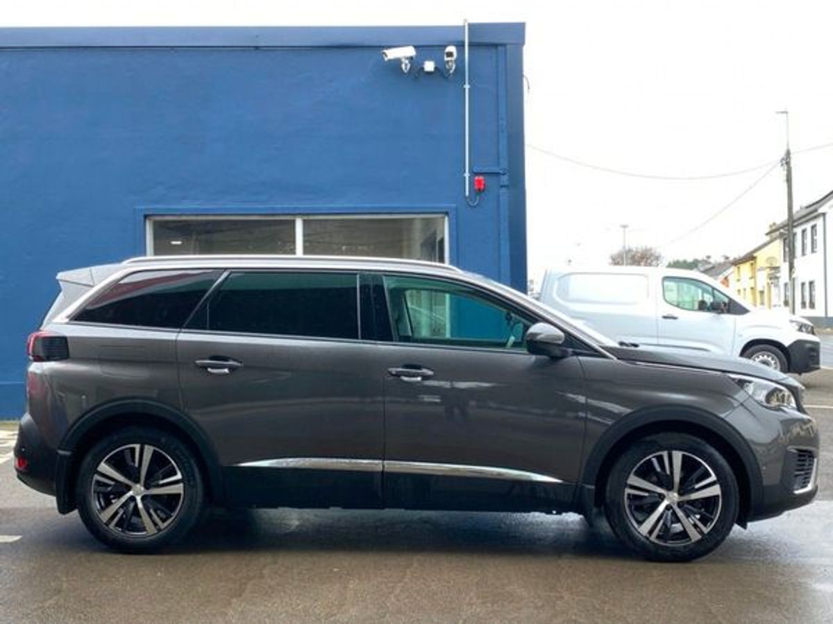Used Peugeot 5008 2020 in Tipperary