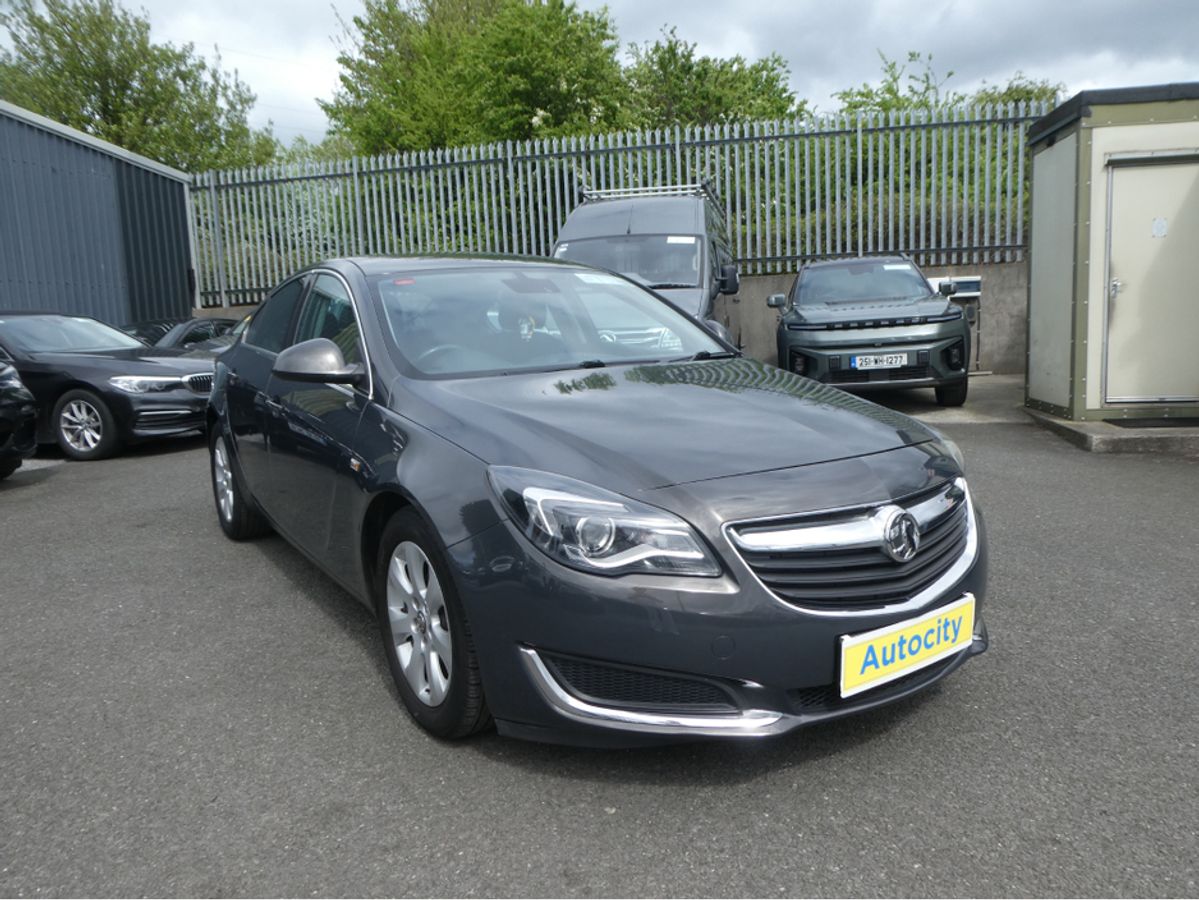 Used Vauxhall Insignia 2015 in Dublin