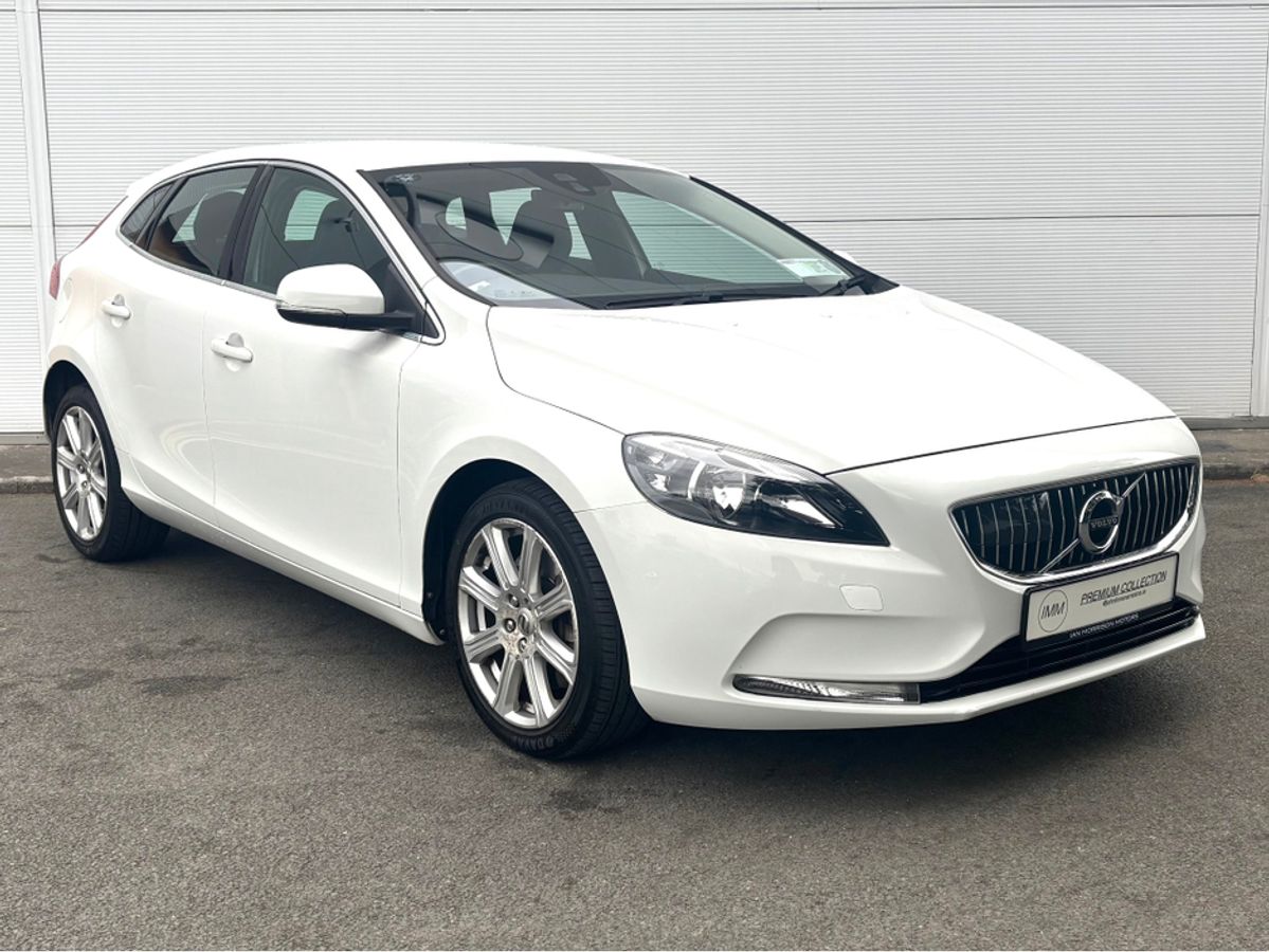 Used Volvo V40 2017 in Wicklow