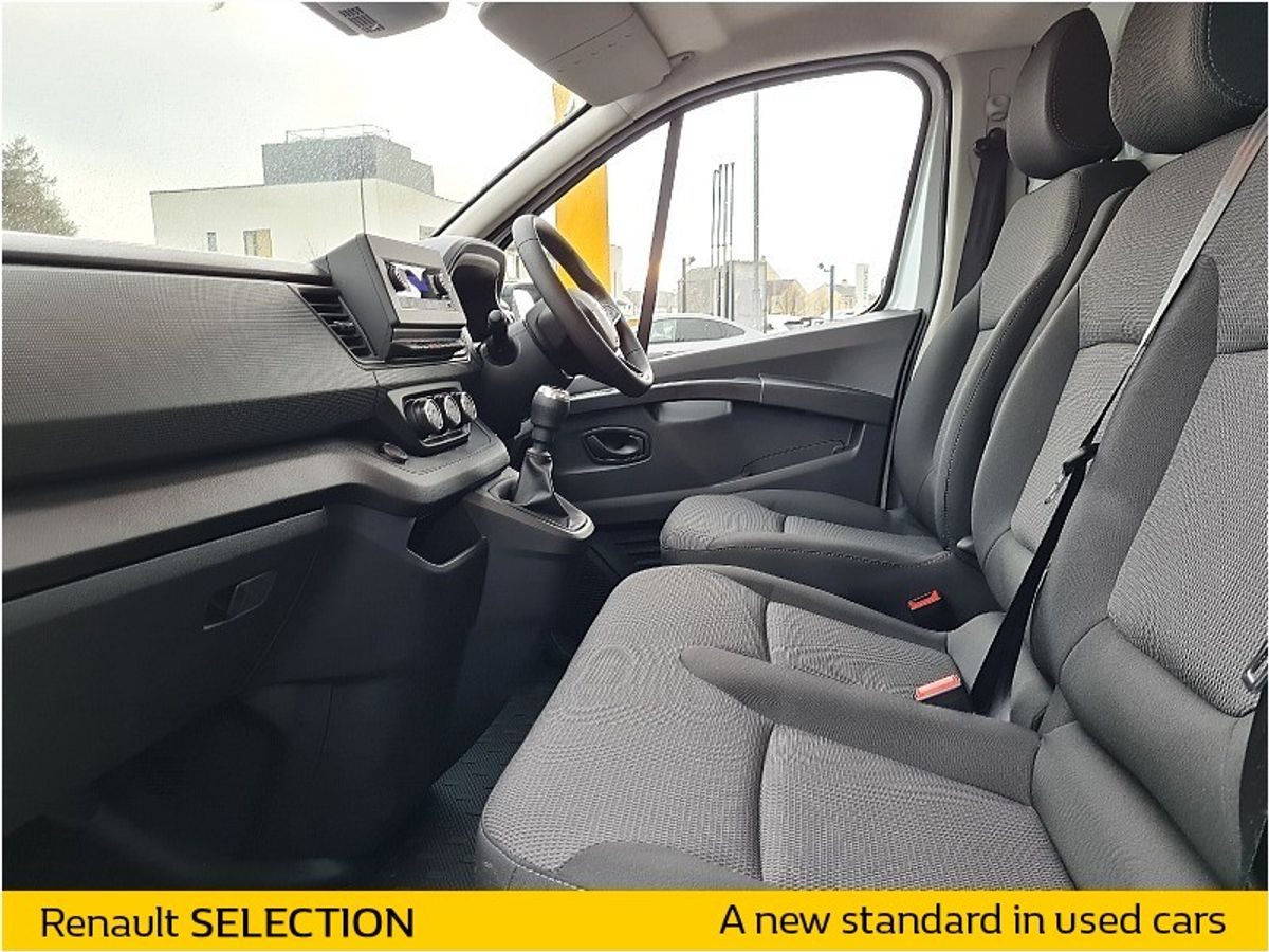 Renault Trafic New Trafic SL30 Blue dCi130 Sport *ORDER YOUR 232 TODAY*