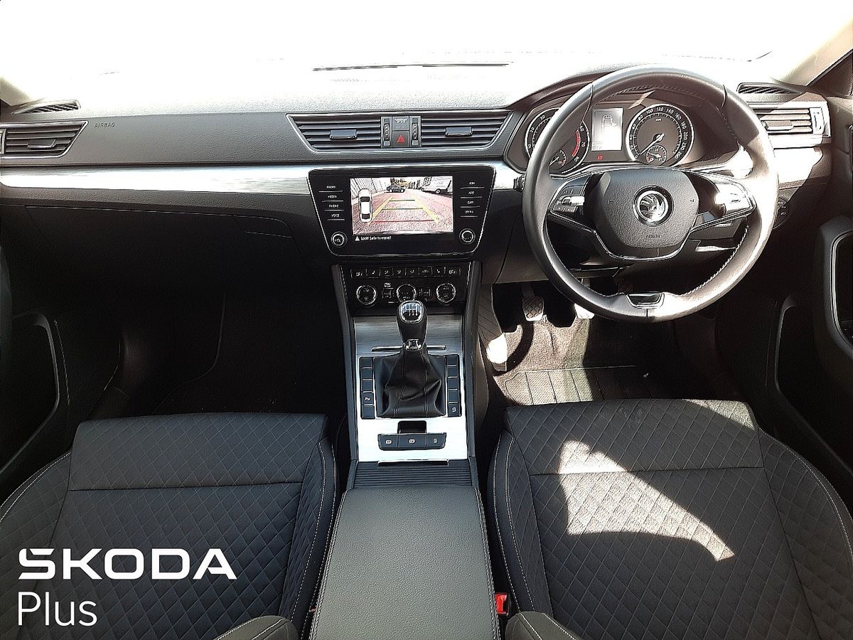 Skoda Skoda Superb AMBITION 1.5tsi 150HP 5DR