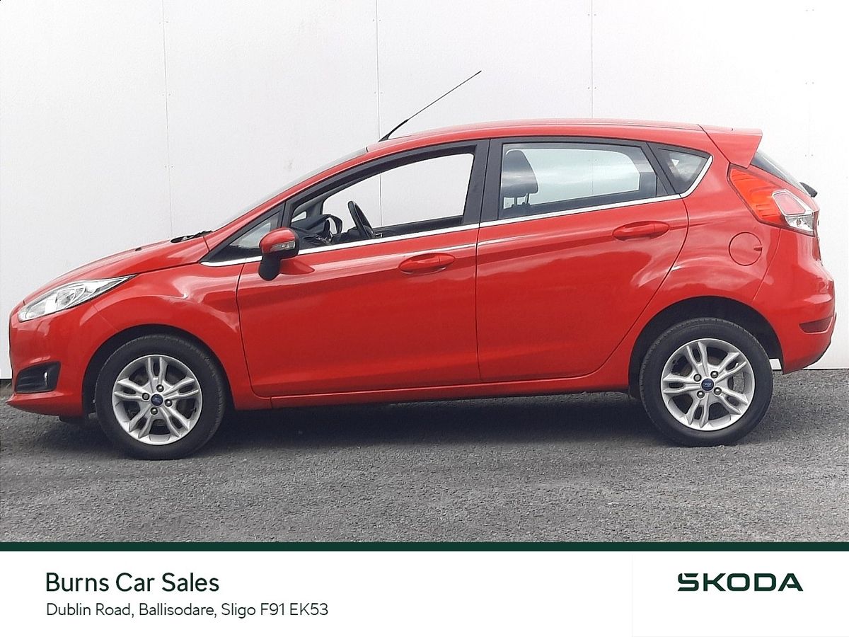 Ford Ford Fiesta 1.0 Zetec Ecoboost 100PS 5DR