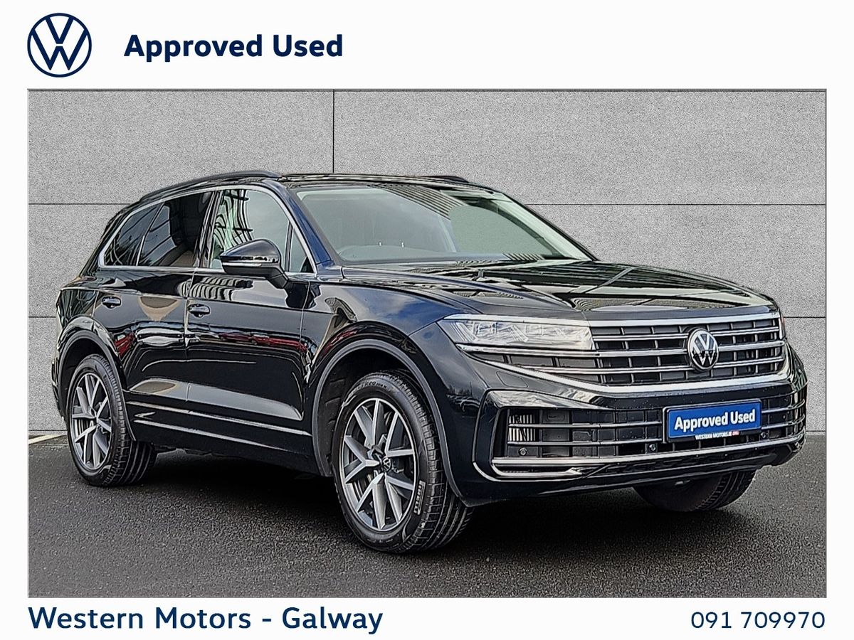 Volkswagen Touareg Stunning 380BHP Touareg Elegance with Panroof, Upgraded 20 inch Braga Alloys, Metallic Paint, Full Leather