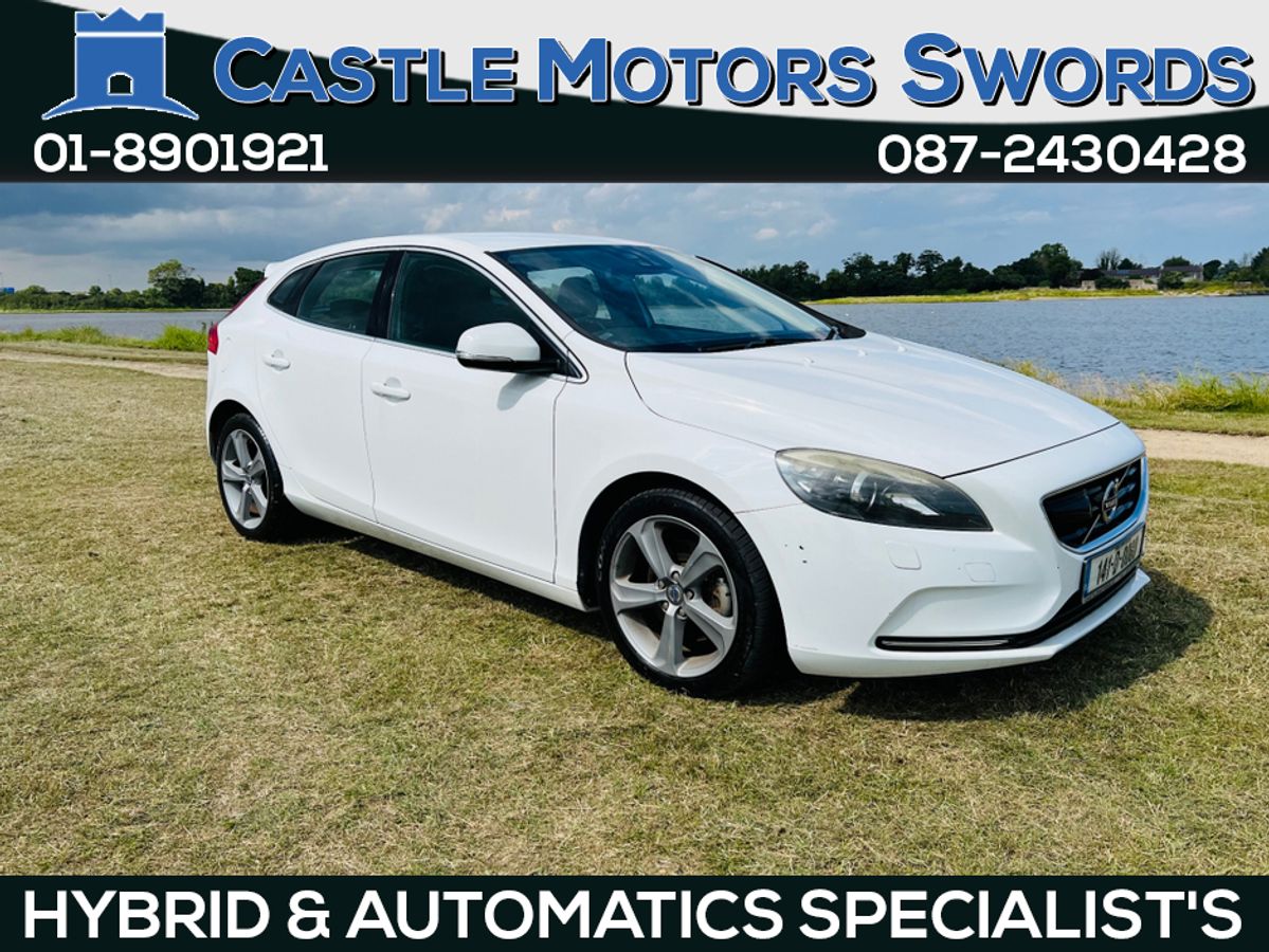 Used Volvo V40 2014 in Dublin
