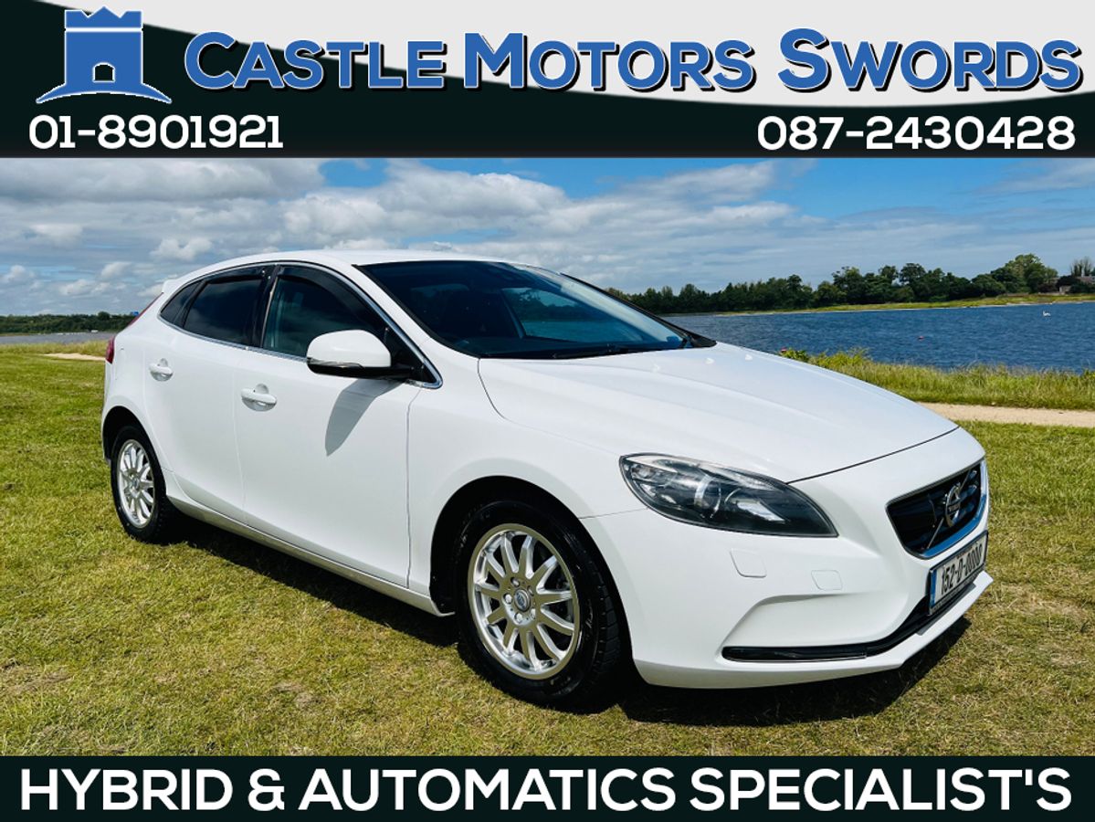 Used Volvo V40 2015 in Dublin
