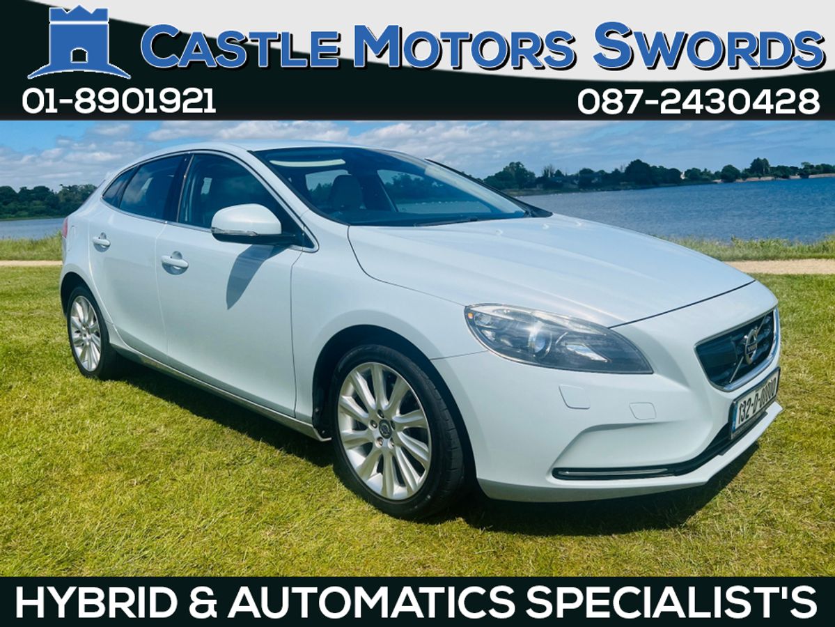 Used Volvo V40 2013 in Dublin