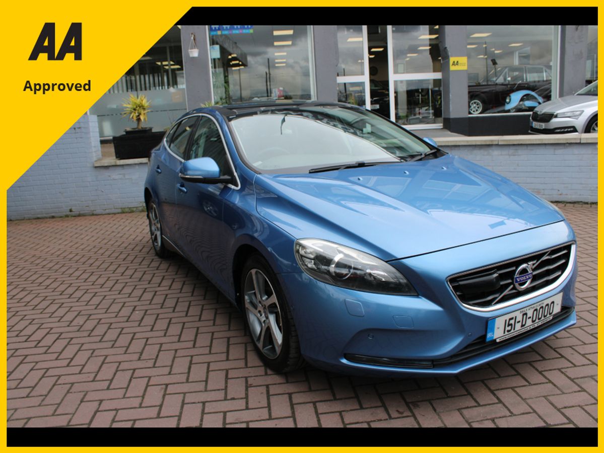 Used Volvo V40 2015 in Dublin