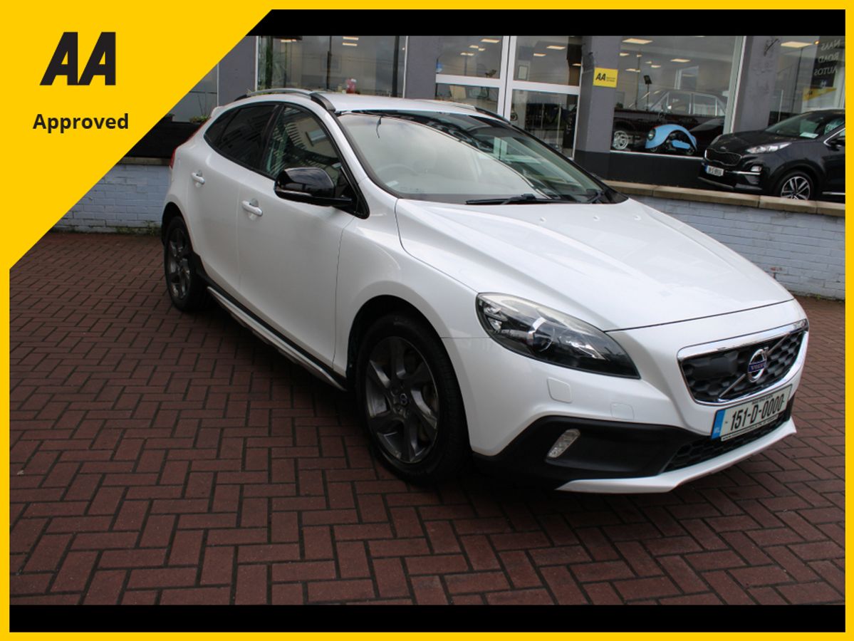 Used Volvo V40 Cross Country 2015 in Dublin