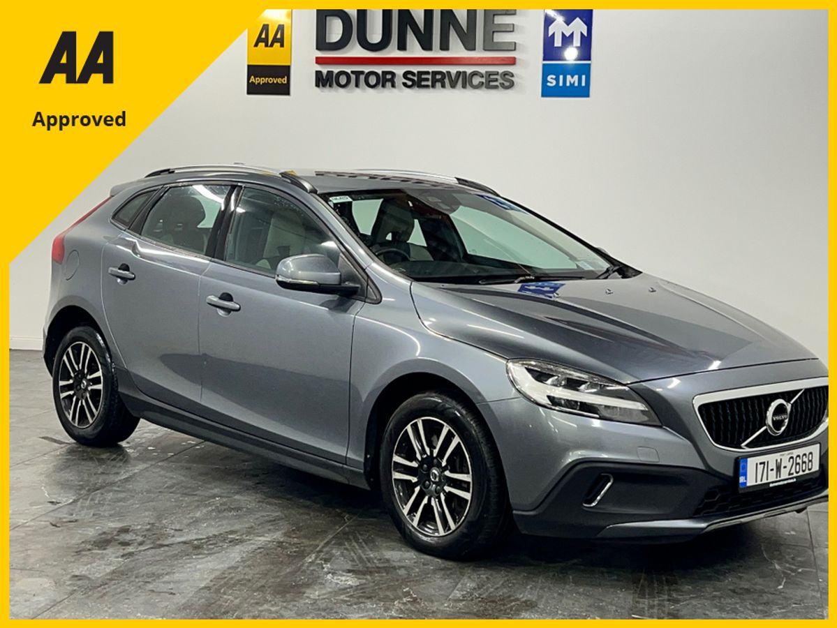 Used Volvo V40 2017 in Dublin