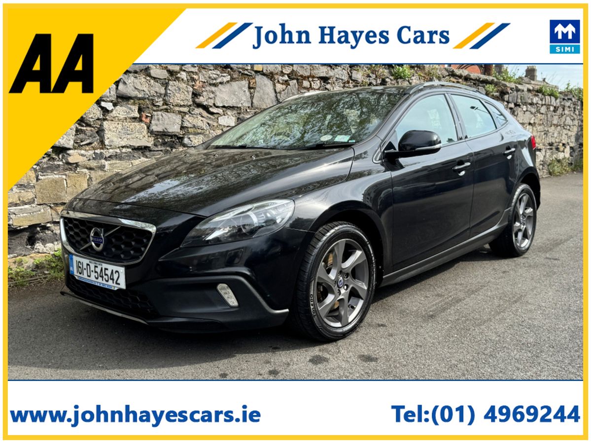 Used Volvo V40 2016 in Dublin