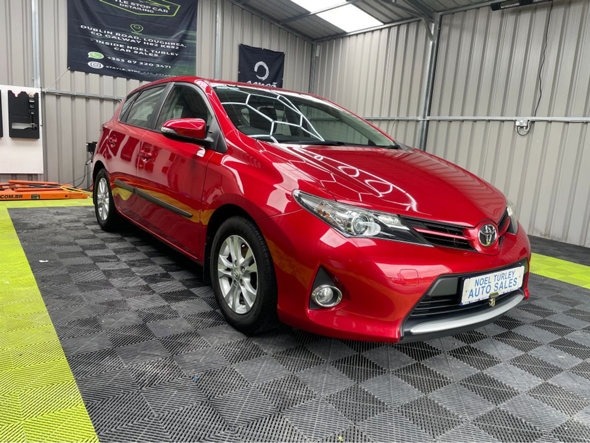 Used Toyota Auris 2013 in Galway