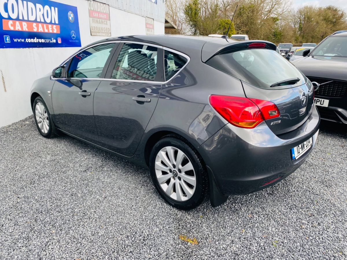 Used Opel Astra 2010 in Carlow