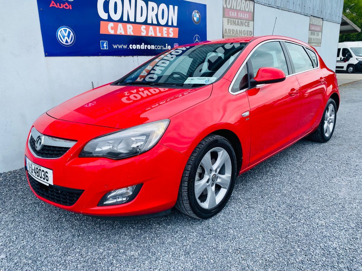 Used Opel Astra 2011 in Carlow
