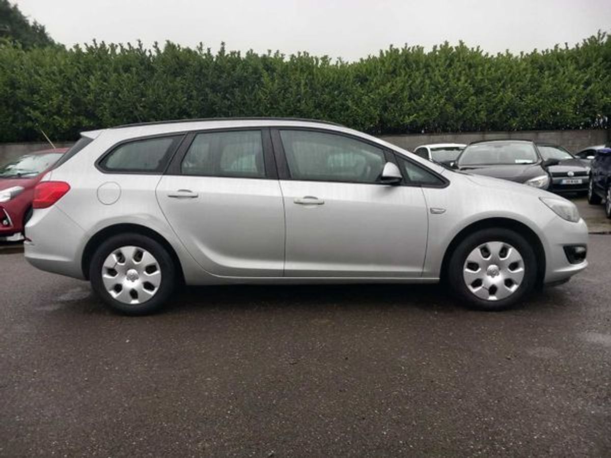 Used Opel Astra 2016 in Cork