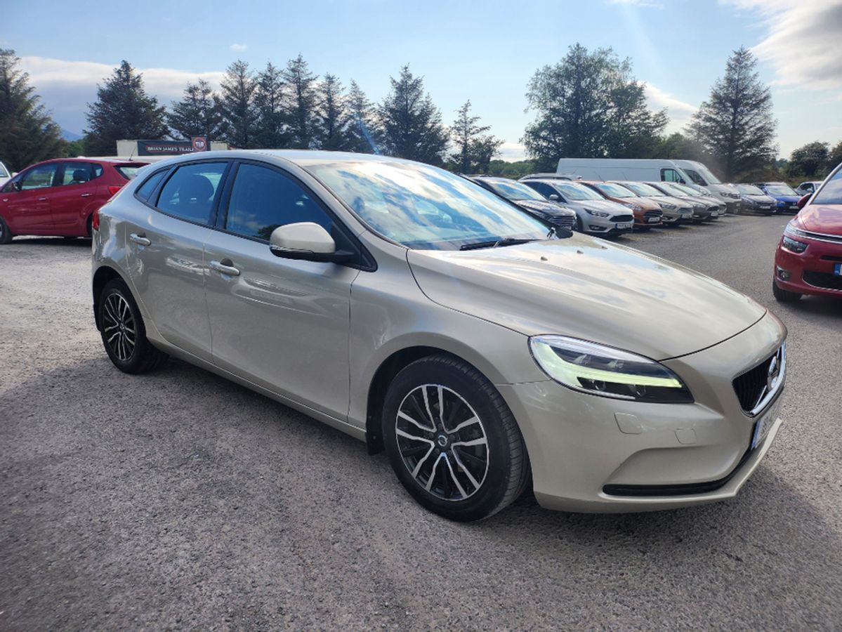 Used Volvo V40 2018 in Kerry