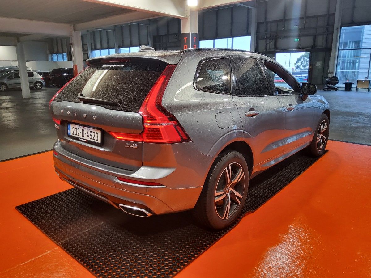 Volvo XC60 D4 (190hp) R-Design Auto