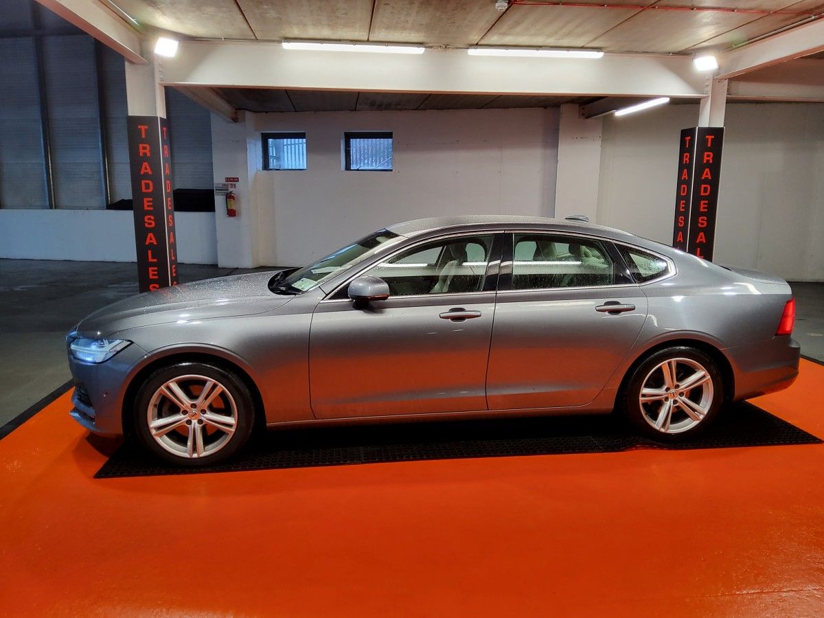 Volvo S90 D4 2.0L 190hp Momentum Geartronic