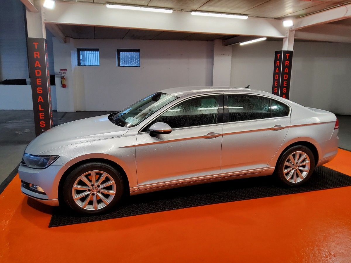 Volkswagen Passat 1.6 TDI BLUEMOTION