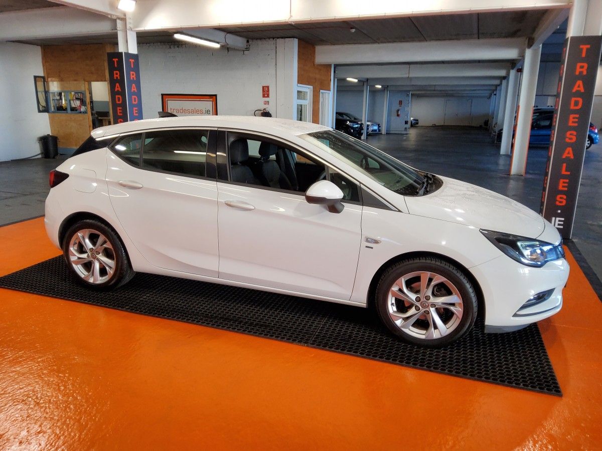 Opel Astra 1.0 Turbo 105PS s/s ecoflex Sri