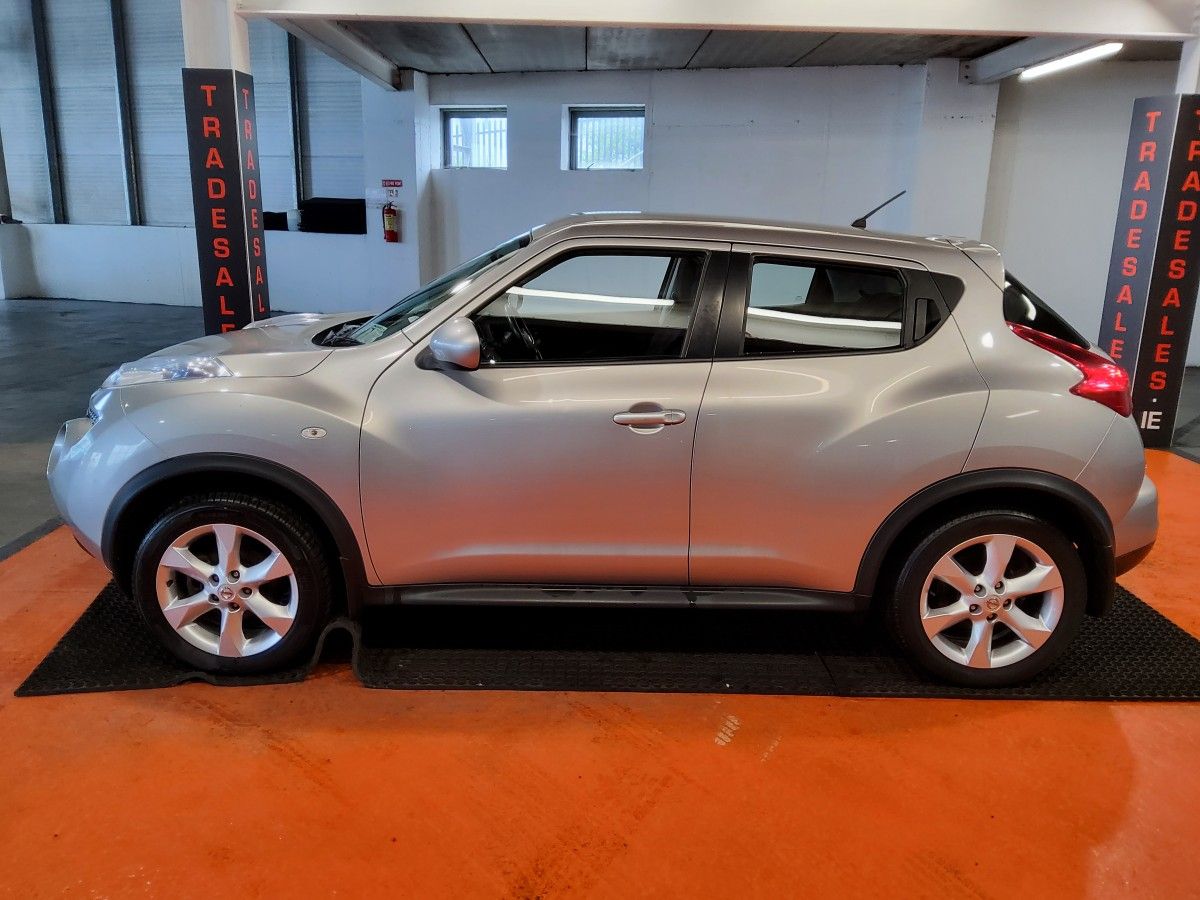Nissan Juke 1.6 litre petrol SV