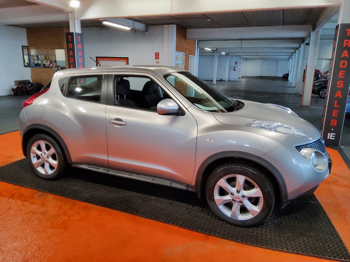 Nissan Juke 1.6 litre petrol SV