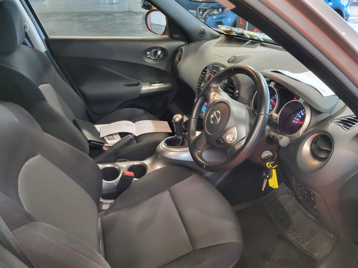 Nissan Juke 1.6 litre petrol SV