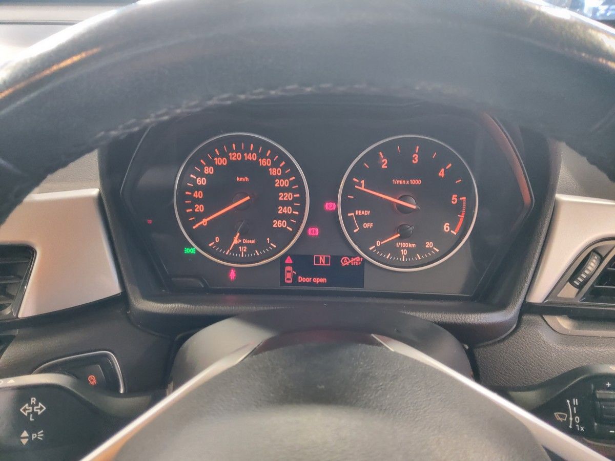 BMW X1 sDrive18d SE