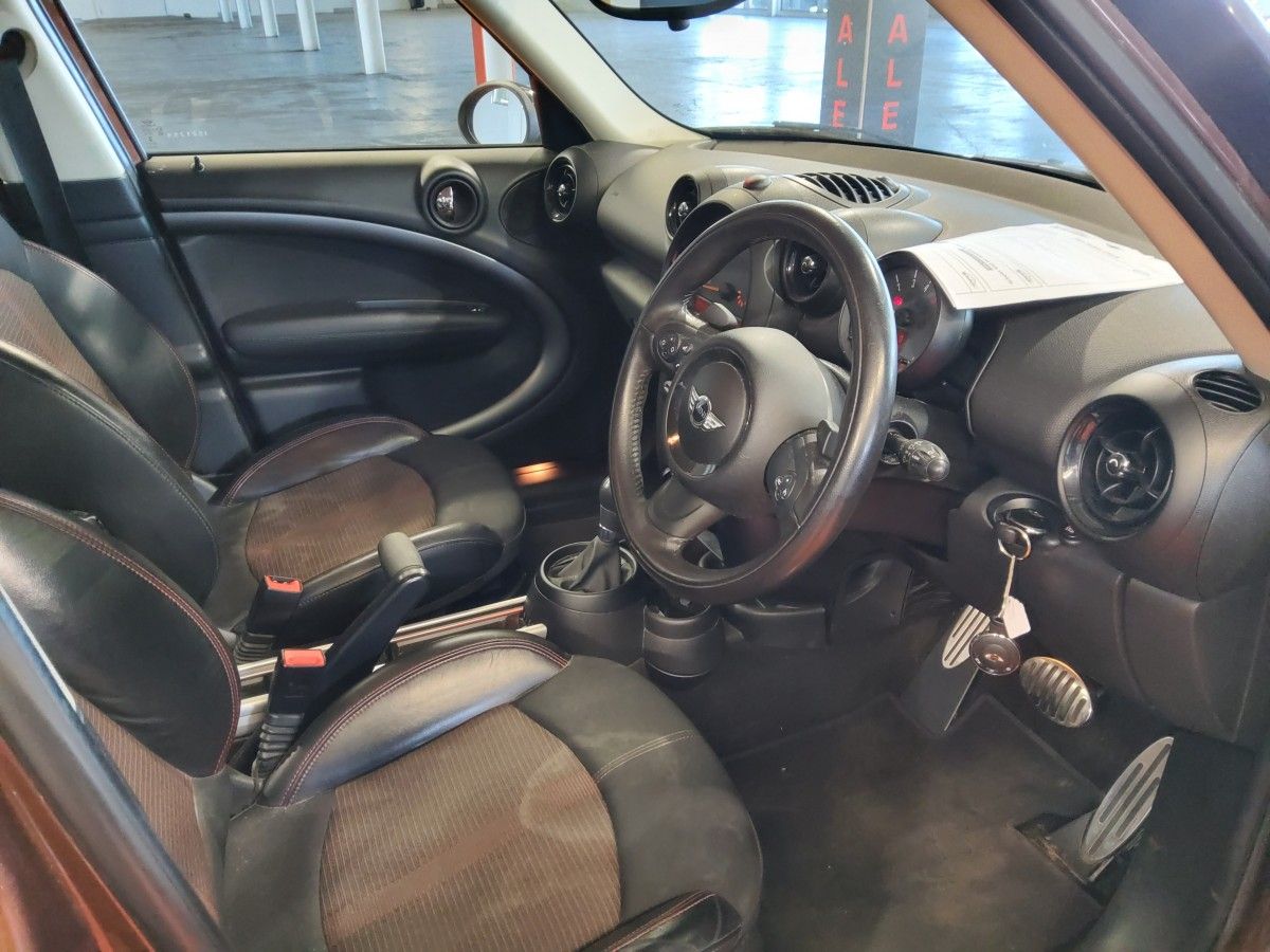 MINI Cooper Cooper SD Auto