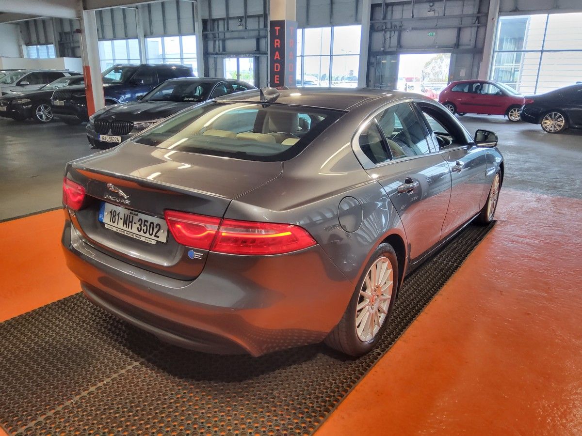 Jaguar XE 2.0 D Prestige 163PS Automatic