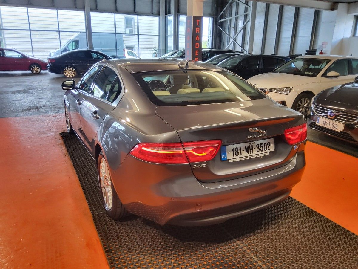 Jaguar XE 2.0 D Prestige 163PS Automatic