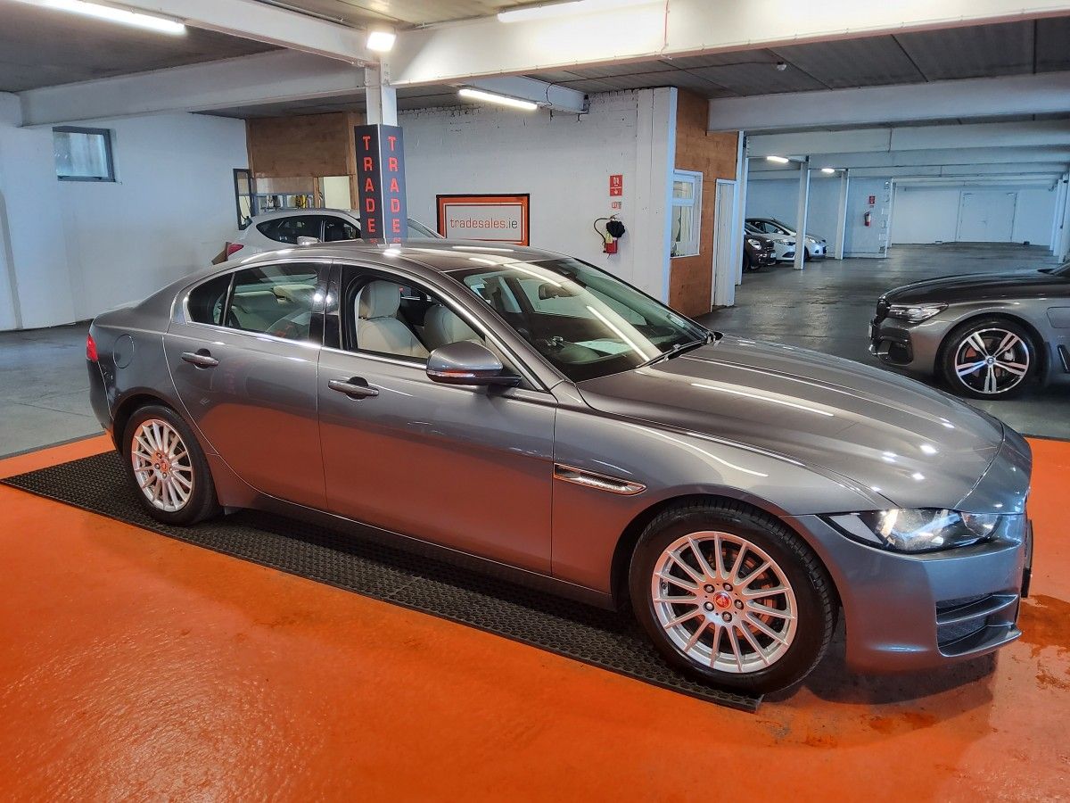 Jaguar XE 2.0 D Prestige 163PS Automatic