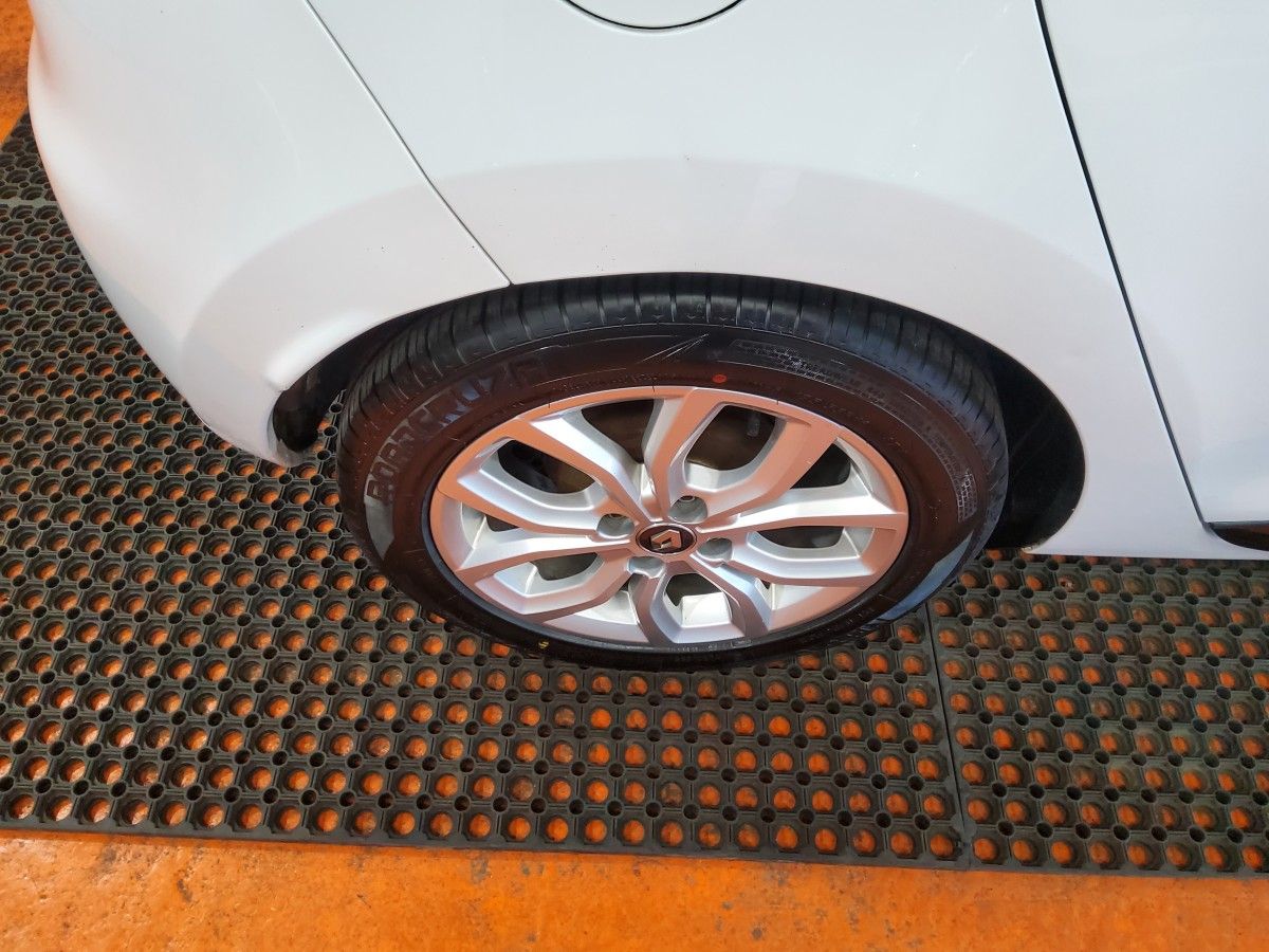 Renault Clio 1.2 16V 75 DYNAMIQUE NAV