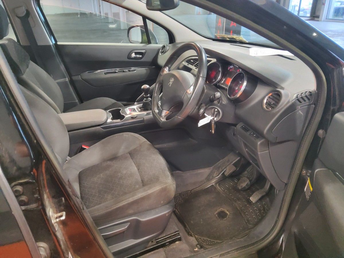 Peugeot 3008 1.6 Hdi 115 bhp Active