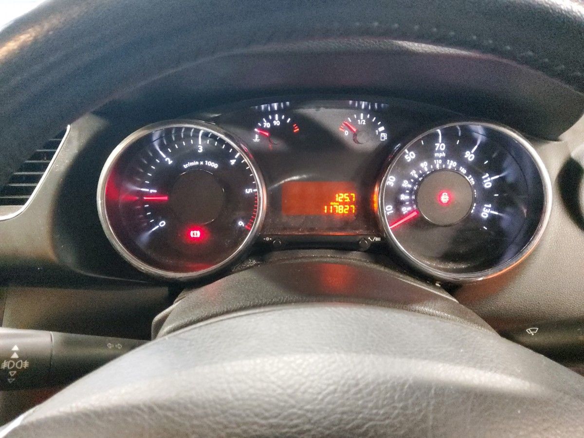 Peugeot 3008 1.6 Hdi 115 bhp Active