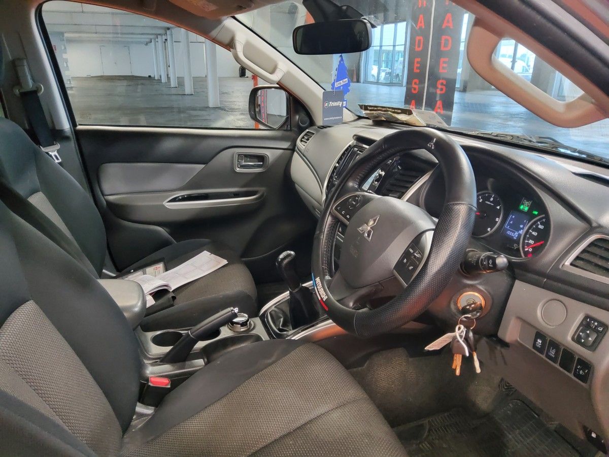 Mitsubishi L 200 SU DC INTENSE 6MT 4DR