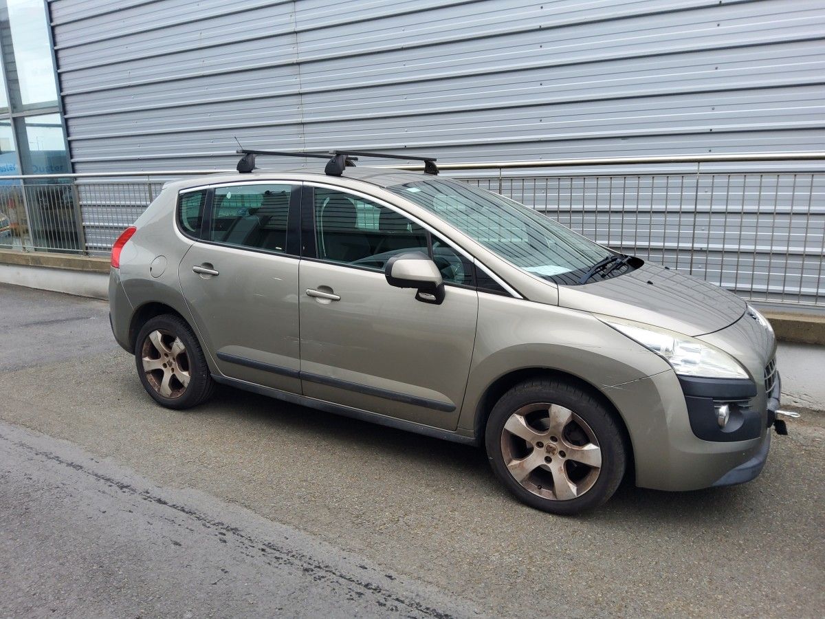 Peugeot 3008 1.6 HDI 115 bhp Active