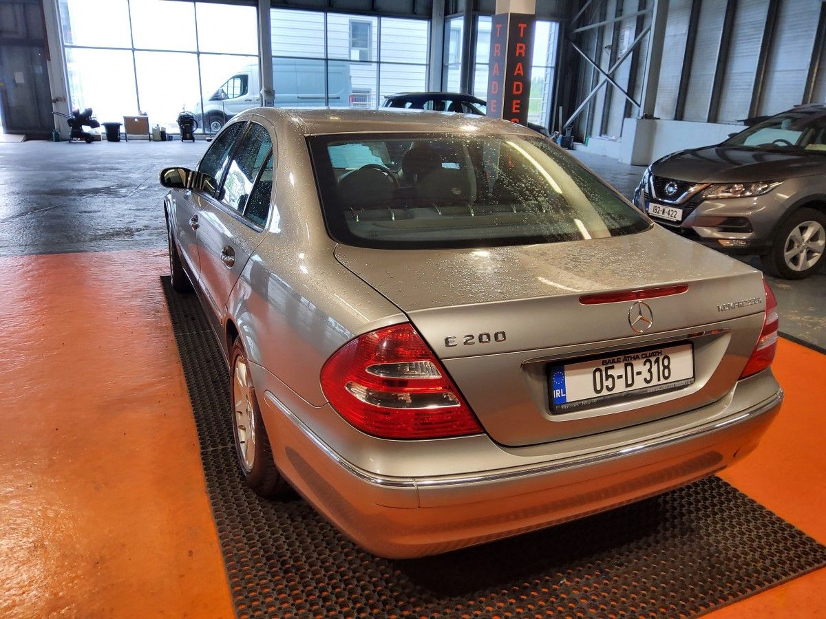 Mercedes-Benz E-Class 200 K Classic A/T
