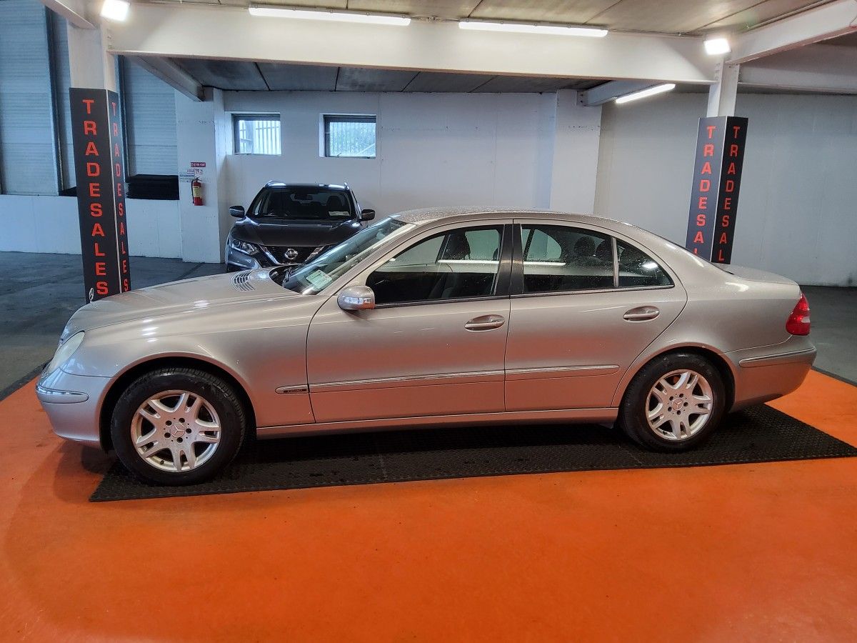 Mercedes-Benz E-Class 200 K Classic A/T