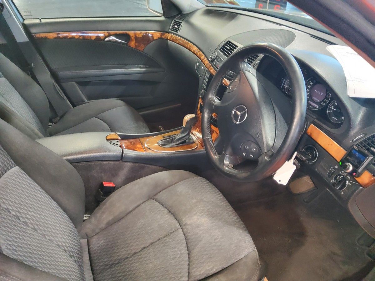 Mercedes-Benz E-Class 200 K Classic A/T