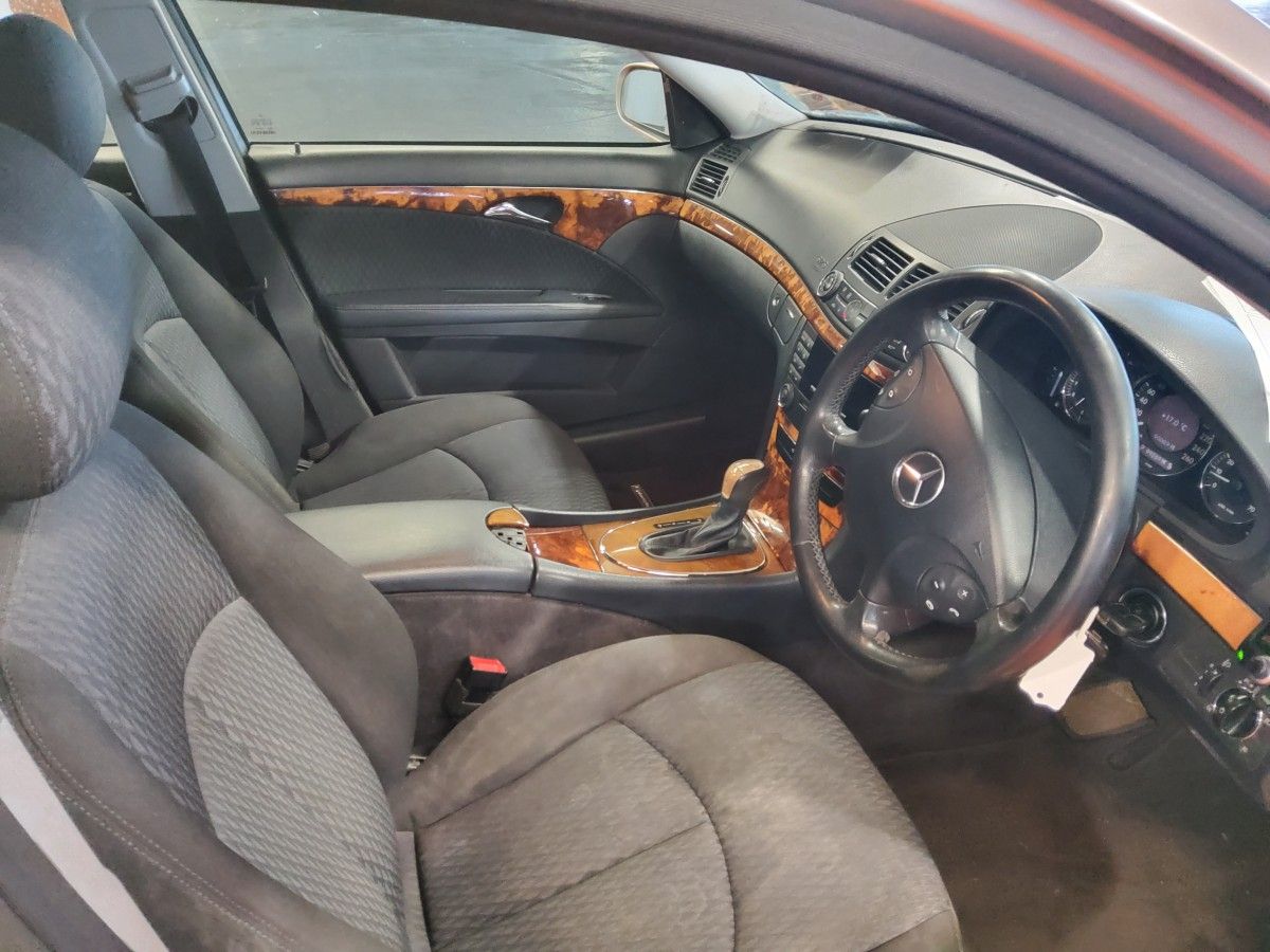 Mercedes-Benz E-Class 200 K Classic A/T