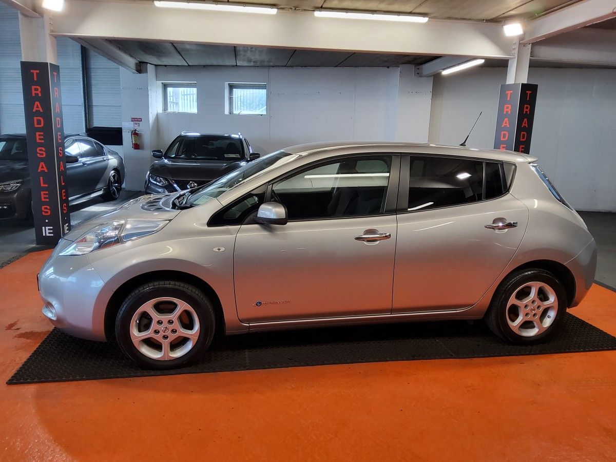 Nissan Leaf SV