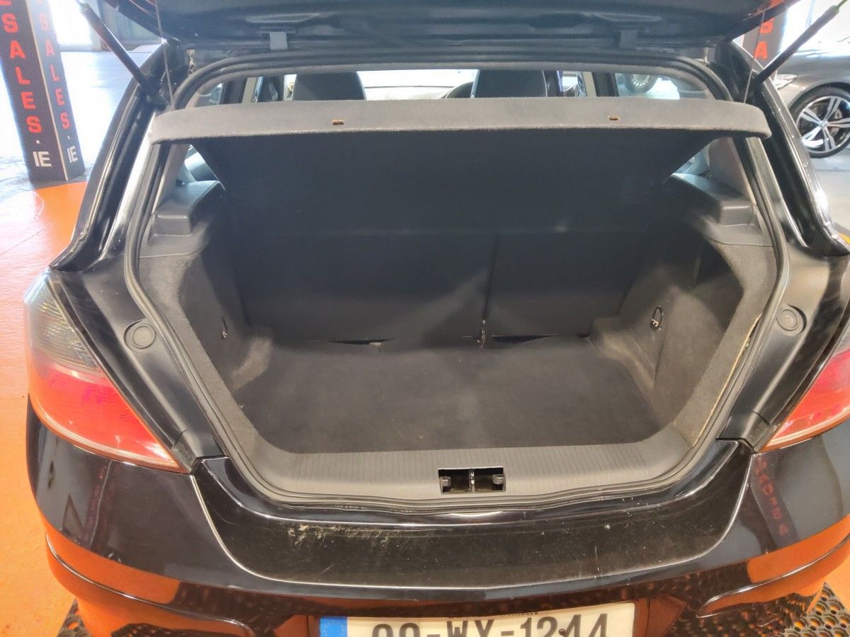 Opel Astra 1.4 16V LIFE