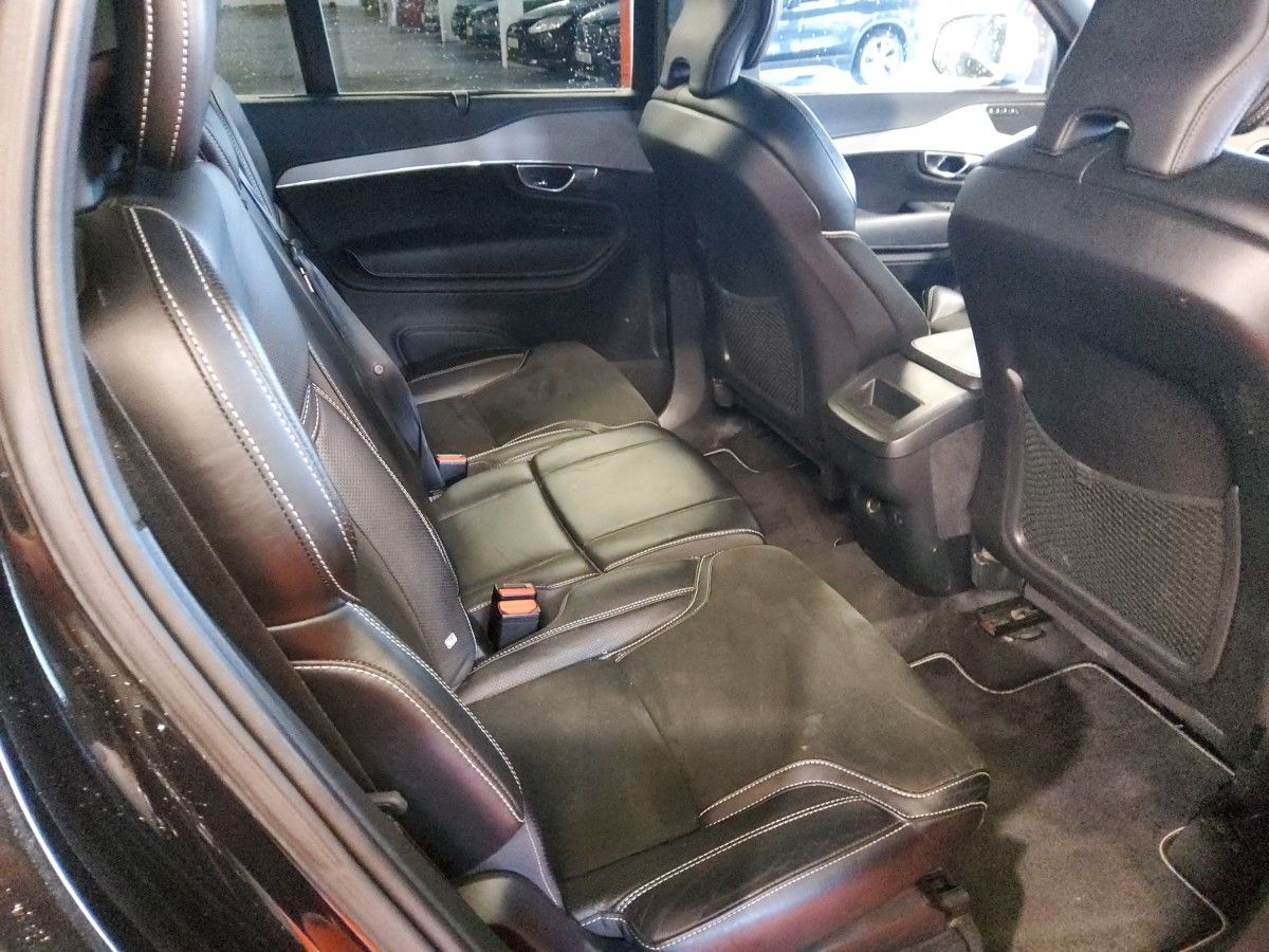Volvo XC90 D5 (235hp) AWD R-Design Geartronic